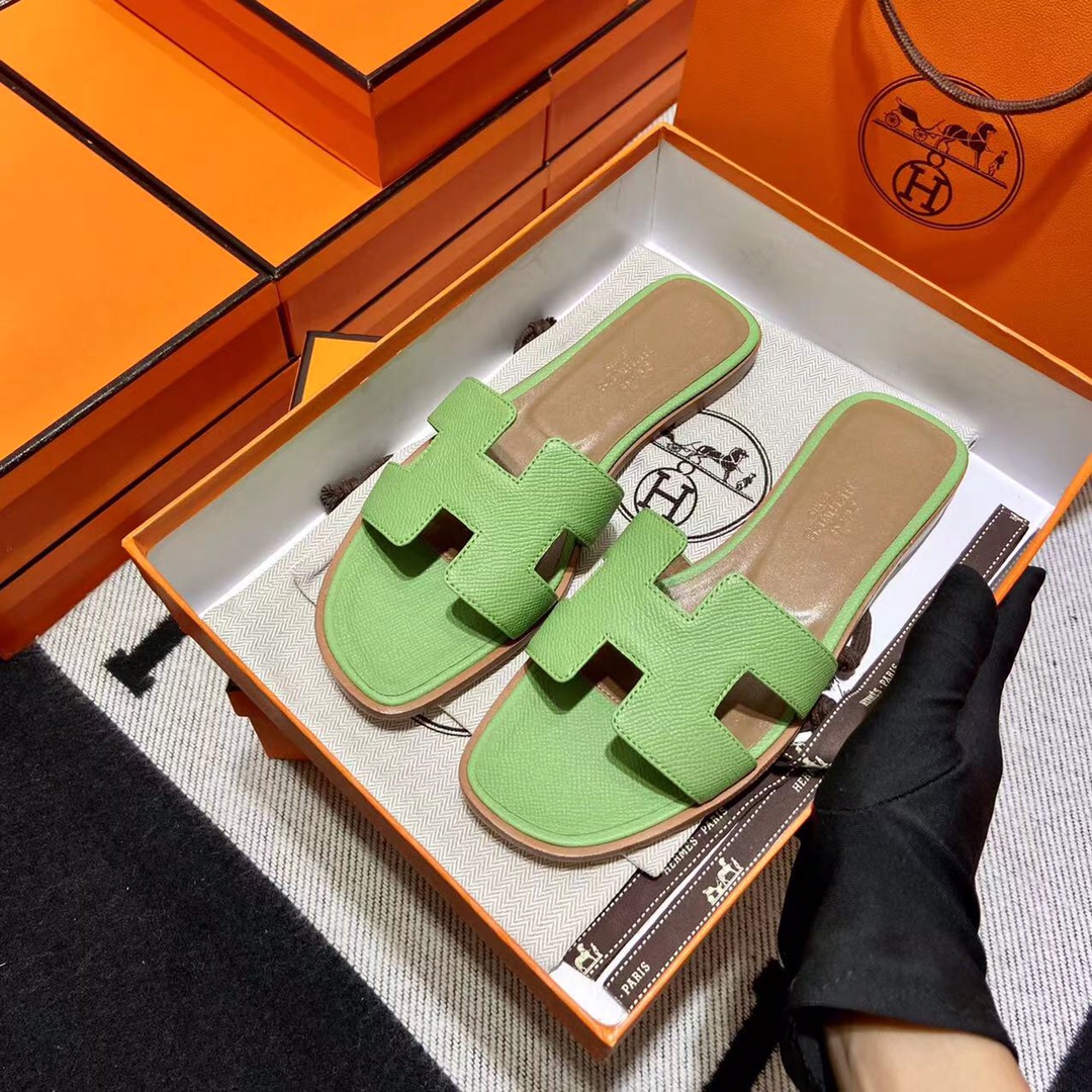 에르메스 올수공 오란 슬리퍼 샌들 앱송 111